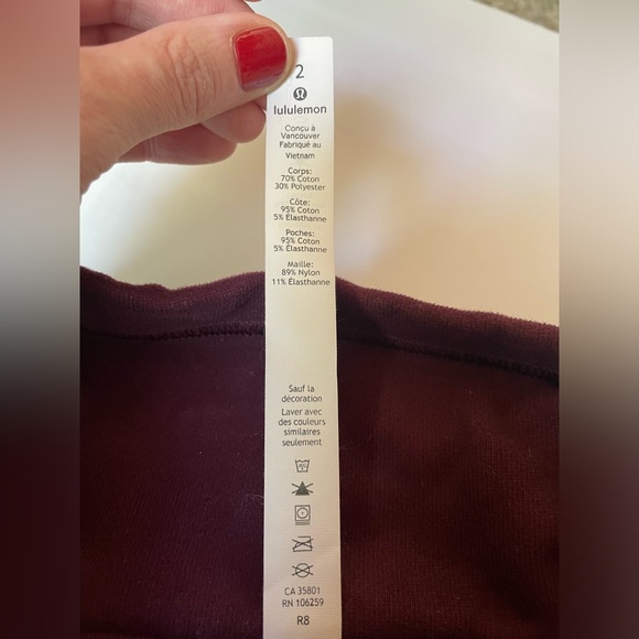 Lululemon Radiant II Full Zip Up Fitted Jacket. SZ 2 Garnet w/Cowell Neck - Picture 8 of 9